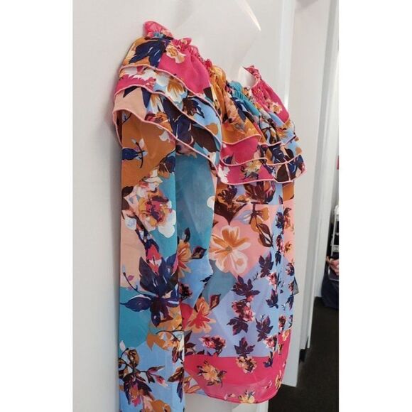 Bar III Off The Shoulder Blouse Top Women's SMALL Pink Blue White Floral Ruffles - Picture 8 of 11